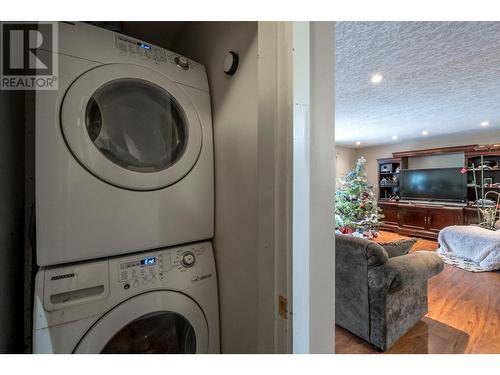 11917 Marshall Crescent, Summerland, BC - Indoor Photo Showing Laundry Room