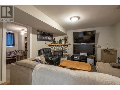 11917 Marshall Crescent, Summerland, BC - Indoor Photo Showing Living Room With Fireplace