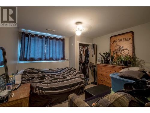 11917 Marshall Crescent, Summerland, BC - Indoor Photo Showing Living Room With Fireplace