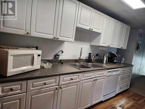 20 Dunlevy Road, Cherryville, BC - Indoor Photo Showing Kitchen With Double Sink