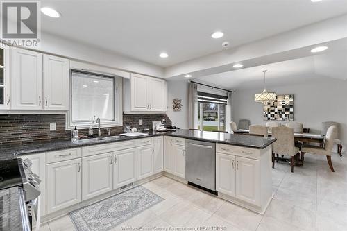 1530 Ravine Line, Kingsville, ON - Indoor Photo Showing Kitchen With Double Sink