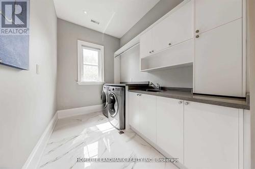 21 Hammok Crescent, Markham, ON - Indoor Photo Showing Laundry Room