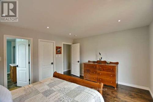 117 Stanley St, Collingwood, ON - Indoor Photo Showing Bedroom