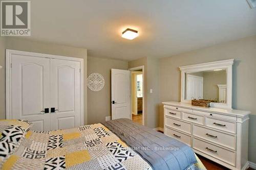 117 Stanley St, Collingwood, ON - Indoor Photo Showing Bedroom