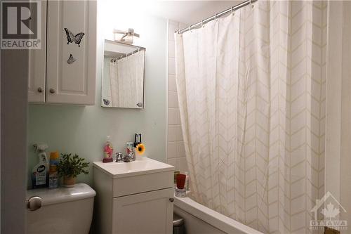 229 Elgin Street W, Arnprior, ON - Indoor Photo Showing Bathroom