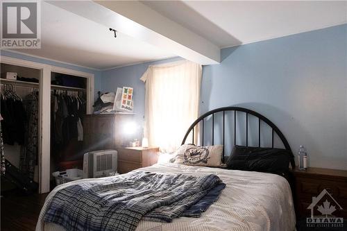 229 Elgin Street W, Arnprior, ON - Indoor Photo Showing Bedroom