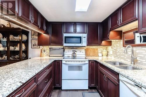 313 Macdonald Ave # 509, Sault Ste Marie, ON - Indoor Photo Showing Kitchen With Double Sink