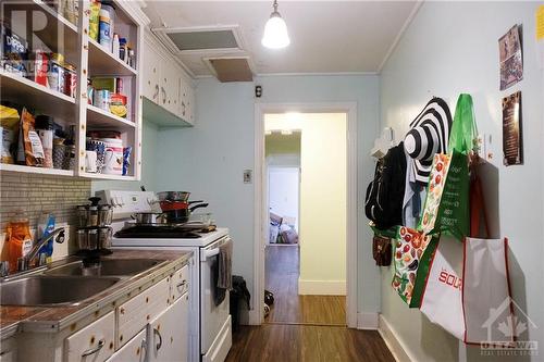 229 Elgin Street, Arnprior, ON - Indoor Photo Showing Kitchen
