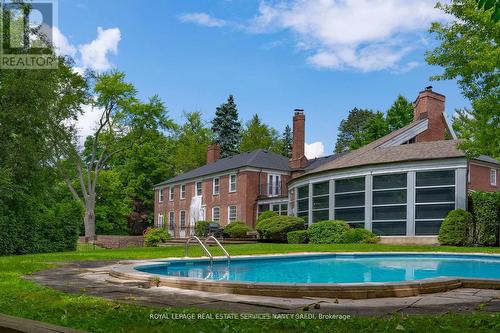 7 Alderbrook Dr, Toronto, ON - Outdoor With In Ground Pool