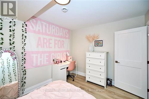 35 Taliesin Tr, Welland, ON - Indoor Photo Showing Bedroom