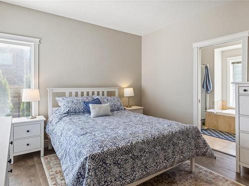 2115 Wren Pl, Nanaimo, BC - Indoor Photo Showing Bedroom