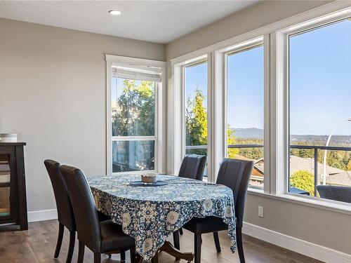 2115 Wren Pl, Nanaimo, BC - Indoor Photo Showing Dining Room