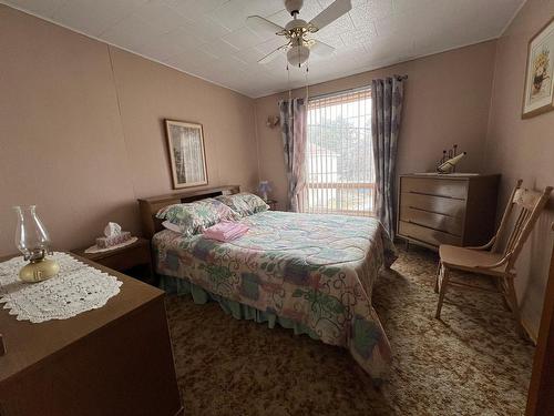 Bedroom - 7 Rue Labelle E., Laverlochère-Angliers, QC - Indoor Photo Showing Bedroom