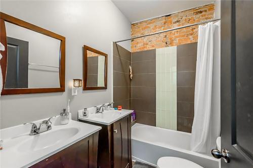 167 James Street N, Hamilton, ON - Indoor Photo Showing Bathroom