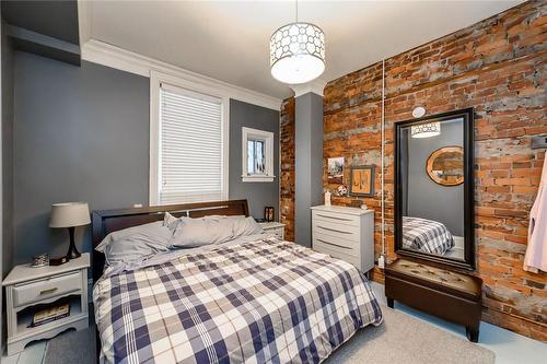 167 James Street N, Hamilton, ON - Indoor Photo Showing Bedroom