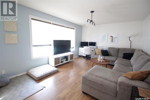 606 Ogilvie Street, Moosomin, SK - Indoor Photo Showing Bedroom