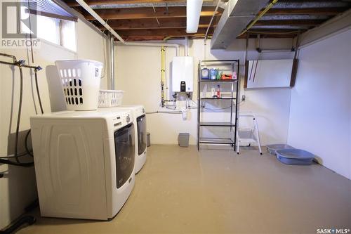 606 Ogilvie Street, Moosomin, SK - Indoor Photo Showing Laundry Room