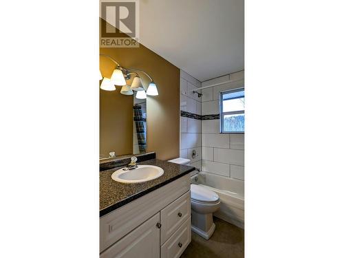 5611 Canim-Hendrix Lake Road, 100 Mile House, BC - Indoor Photo Showing Bathroom