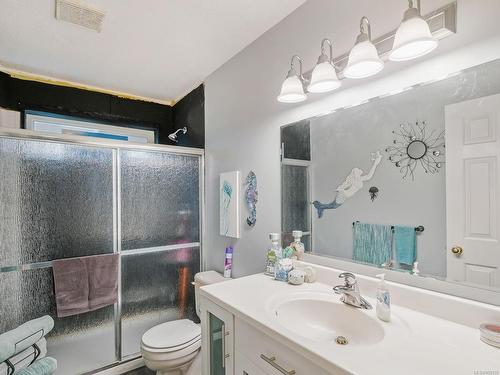 786 Soriel Rd, Parksville, BC - Indoor Photo Showing Bathroom