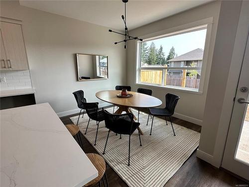 109-2580 Brookfield Dr, Courtenay, BC - Indoor Photo Showing Dining Room