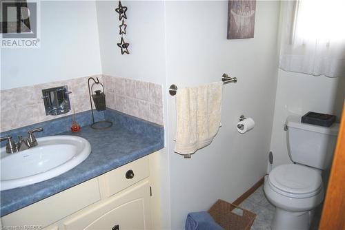 64 Louise Street, Harriston, ON - Indoor Photo Showing Bathroom