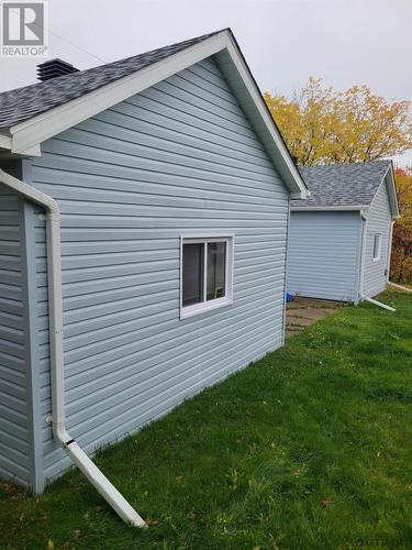 283 Meridian Ave, Temiskaming Shores, ON - Outdoor With Exterior
