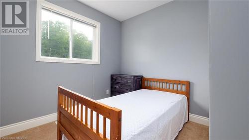 302446 Grey Road 170, Georgian Bluffs, ON - Indoor Photo Showing Bedroom