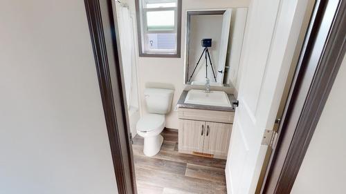 517 Pagurut Avenue W, Cranbrook, BC - Indoor Photo Showing Bathroom