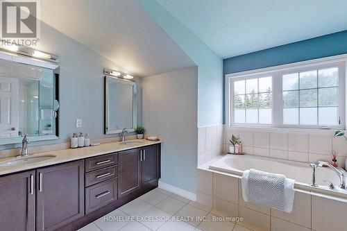 K - 169 Finch Avenue E, Toronto, ON - Indoor Photo Showing Bathroom