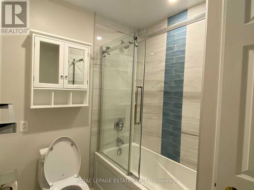 Ph3 - 280 Simcoe Street, Toronto, ON - Indoor Photo Showing Bathroom