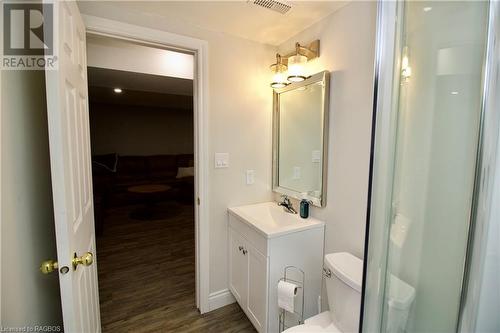 384 Aiken Street, Georgian Bluffs, ON - Indoor Photo Showing Bathroom
