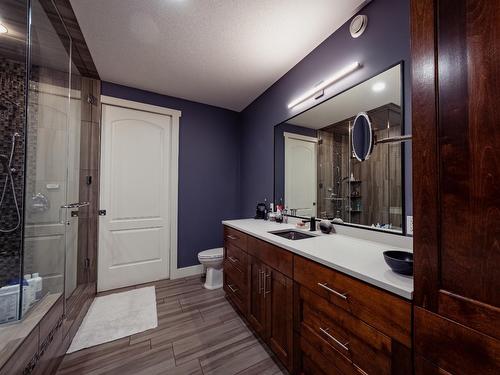 3720 Columbia Avenue, Castlegar, BC - Indoor Photo Showing Bathroom