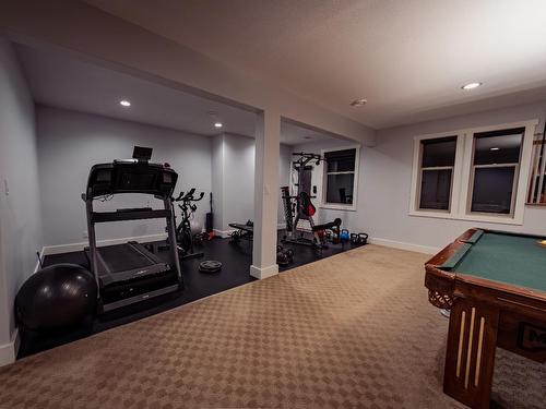 3720 Columbia Avenue, Castlegar, BC - Indoor Photo Showing Gym Room