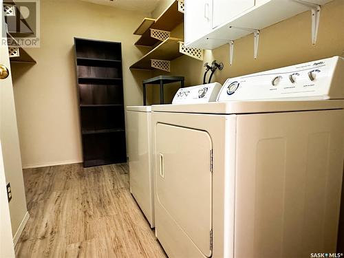 203 1902 Pearson Avenue, North Battleford, SK - Indoor Photo Showing Laundry Room