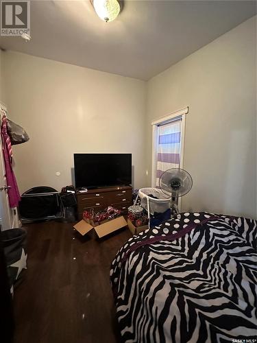 1029 2Nd Avenue Nw, Moose Jaw, SK - Indoor Photo Showing Bedroom