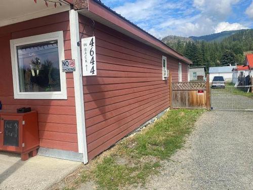 4646 Barriere Town Rd, Barriere, BC 