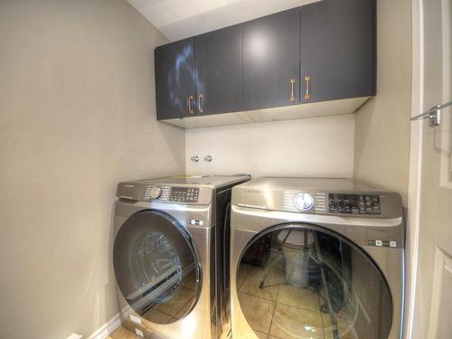 Salle de lavage - 7250 Place Turenne, Brossard, QC - Indoor Photo Showing Laundry Room