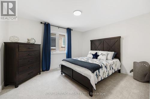 44 St Augustine Drive, Whitby, ON - Indoor Photo Showing Bedroom