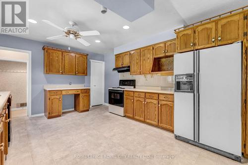 462 Arkell Road, Puslinch, ON - Indoor Photo Showing Kitchen