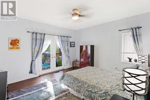 2596 Silvan Street, Niagara Falls, ON - Indoor Photo Showing Bedroom