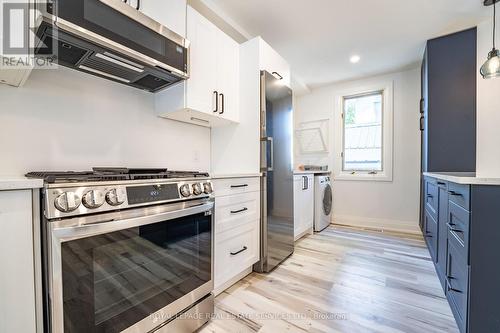4 6Th Street, Grimsby, ON - Indoor Photo Showing Kitchen