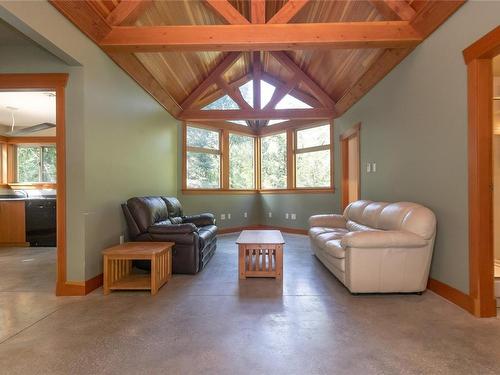 1135 Woodley Ghyll Dr, Metchosin, BC - Indoor