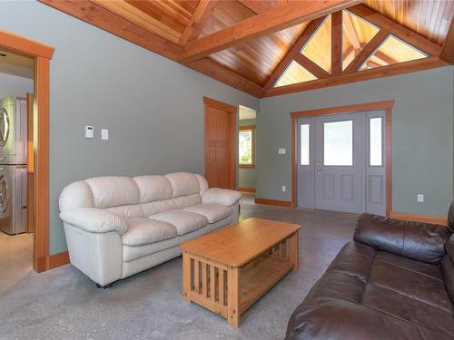 1135 Woodley Ghyll Dr, Metchosin, BC - Indoor Photo Showing Living Room