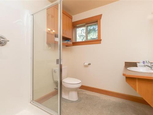 1135 Woodley Ghyll Dr, Metchosin, BC - Indoor Photo Showing Bathroom