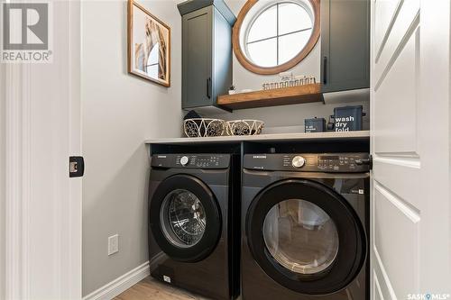 5201 Green Crescent, Regina, SK - Indoor Photo Showing Laundry Room