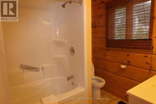#C -1016 Twin Pine Lane, North Frontenac, ON - Indoor Photo Showing Bathroom