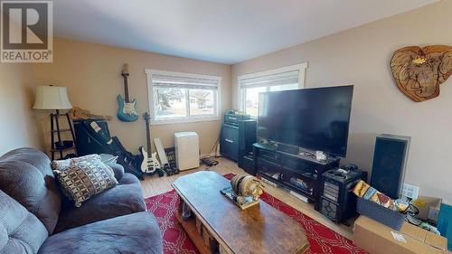 9207 76 Street, Fort St. John, BC - Indoor Photo Showing Living Room