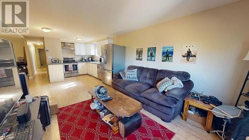 9207 76 Street, Fort St. John, BC - Indoor Photo Showing Living Room