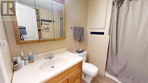 9207 76 Street, Fort St. John, BC - Indoor Photo Showing Bathroom