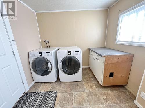 9207 76 Street, Fort St. John, BC - Indoor Photo Showing Laundry Room